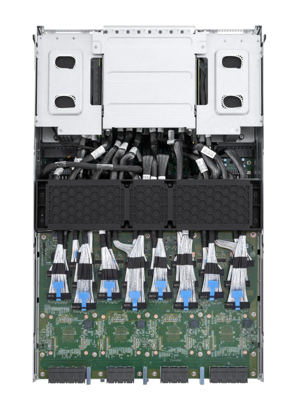 HPE Cray XD675 - Image 2